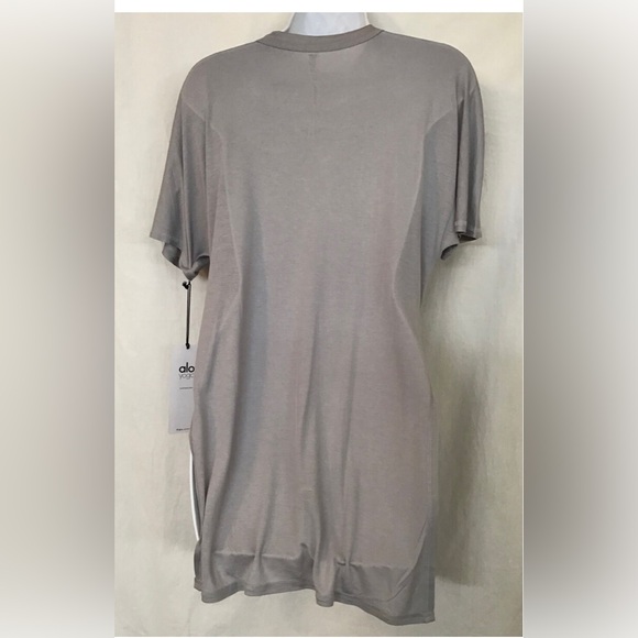Alo Yoga Dreamer Short Sleeve Top m, Flow & Go. Alloy Gray NWT - Picture 2 of 6
